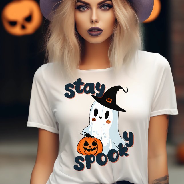 Bleibe Spooky Halloween Niedlich Ghost Spooky Jahr T-Shirt (Von Creator hochgeladen)