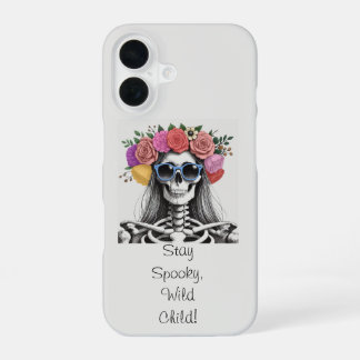 Bleibe Spooky Wild Child iPhone 16 Hülle