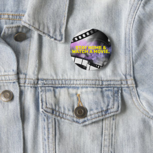 BLEIBE ZUHAUSE & WATCH A MOVIE. BUTTON