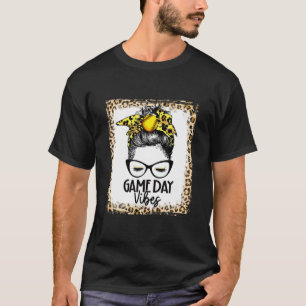 Bleichen Softball Game Day Vibes Messy Bun Softbal T-Shirt