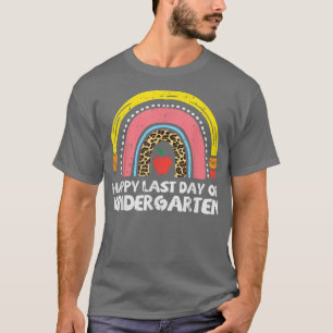 Bleistift Regenbogen Glückwunsch letzten Tag Kinde T-Shirt