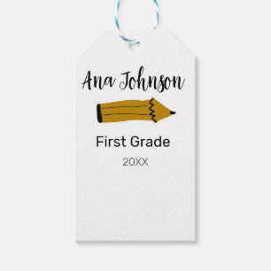 Bleistift zur Rückkehr zur Schule Name Klasse Jahr Geschenkanhänger