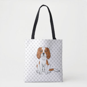Blenheim Cavalier King Charles Spaniel & Pfoten