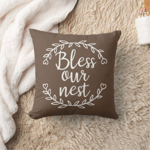 Bless unser Nestbauernhaus Brown Accent Kissen