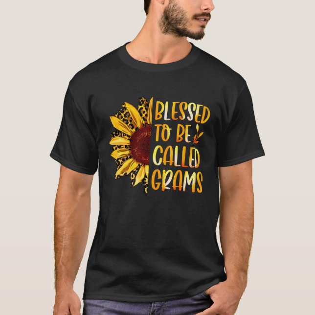 Blessed To Be Called Grams Cute Sunflower Mothers  T-Shirt (Vorderseite)