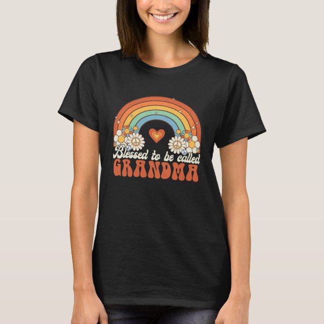Blessed To Be Called Grandma Groovy Rainbow Mother T-Shirt (Vorderseite)