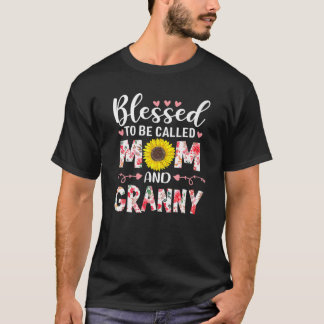 Blessed To Be Called Mom And Granny Floral Mother' T-Shirt