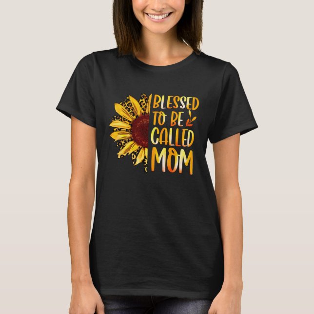 Blessed To Be Called Mom Cute Sunflower Women Moth T-Shirt (Vorderseite)
