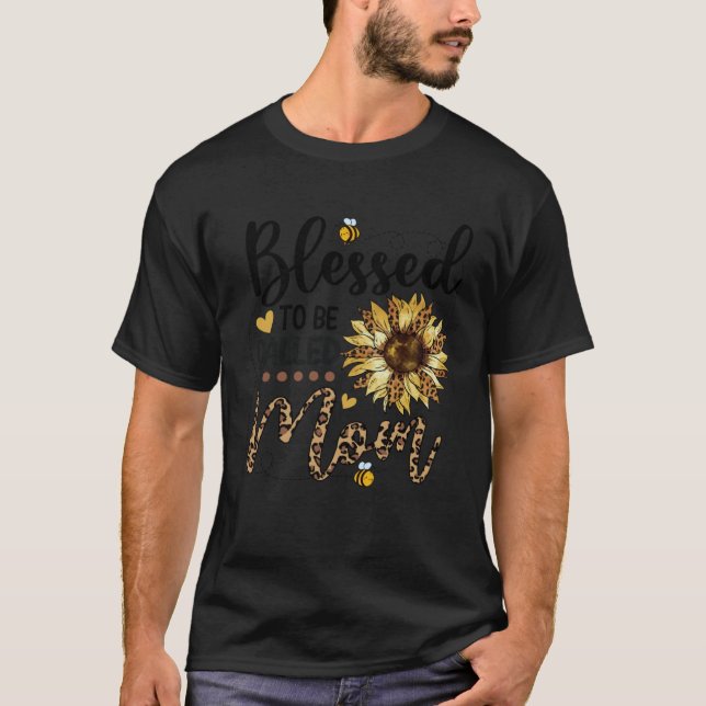 Blessed To Be Called Mom Leopard Sunflower Bee T-Shirt (Vorderseite)