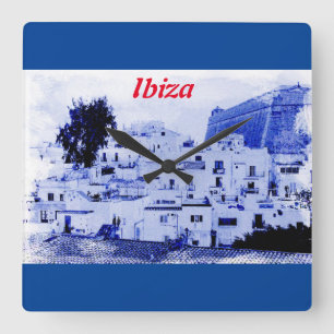 Blick auf das alte Ibiza auf Wanduhr
