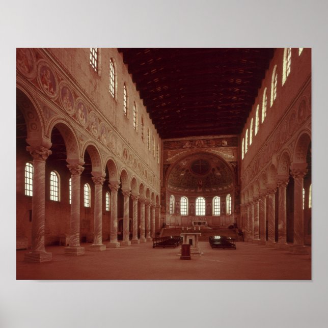 Blick auf das Schiff und den Altar Poster (Vorne)