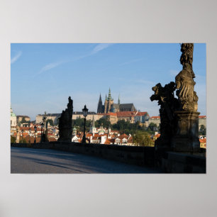 Blick auf das Schloss von der Karlsbrücke in Prag Poster