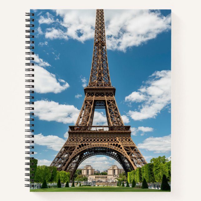 Blick auf den Eiffelturm vom Champ de Mars-Park Notizbuch (Vorderseite)