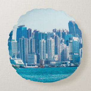 Blick auf den Hafen von Hongkong bei Tageslicht. a Rundes Kissen