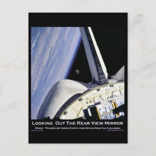 Blick auf den Rückspiegel von der Raumfähre Postkarte