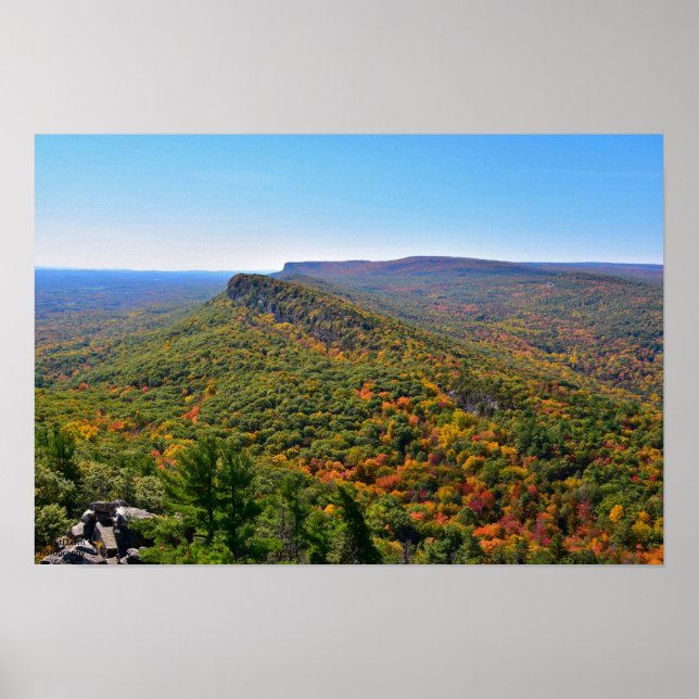 Blick auf den Shawangunk-Rücken im Herbst Poster (Vorne)