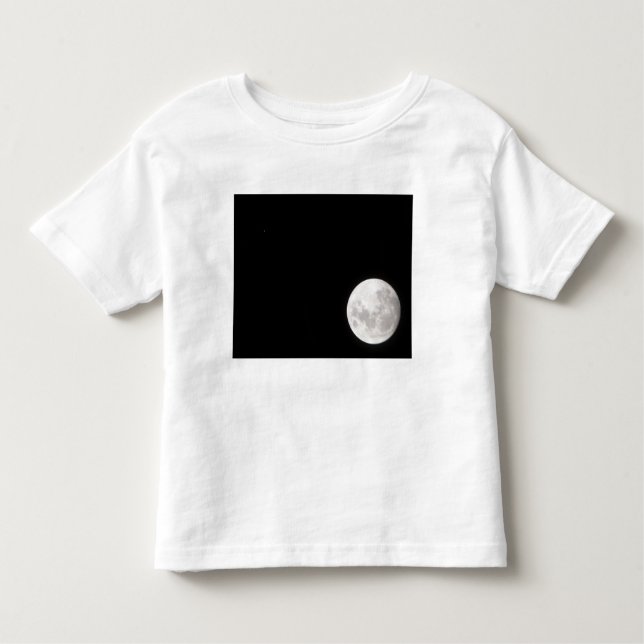 Blick auf den Vollmond, zeigt auch Mars Kleinkind T-shirt (Vorderseite)