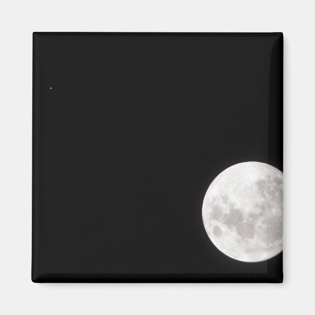 Blick auf den Vollmond, zeigt auch Mars Magnet (Vorne)