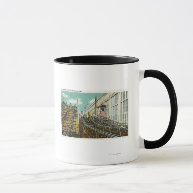 Blick auf die Achterbahnfahrt der Steeplechase Tasse (Rechts)