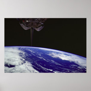 Blick auf die Erde aus der Raumfähre "Entdeckung" Poster