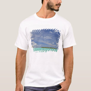 Blick auf die Insel Funadoo von Funadovilligilli 3 T-Shirt