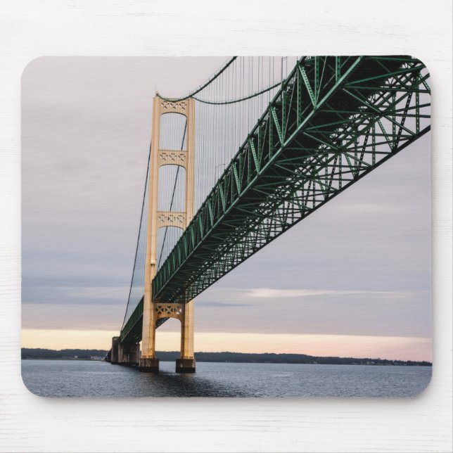 Blick auf die Mackinac-Brücke vom Lake Michigan 2 Mousepad (Vorne)