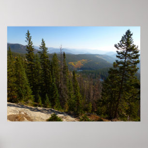 Blick auf die Rocky Mountains im frühen Herbst Poster
