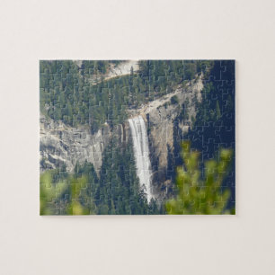 Blick auf die Vernalfälle von Glacier Point, CA Puzzle