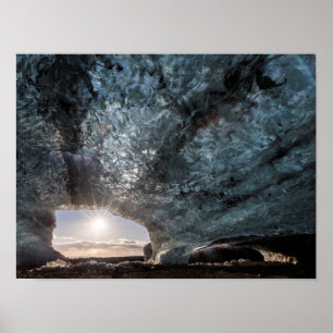 Blick auf eine Eishöhle, Island Poster
