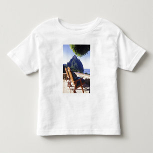Blick auf Gros Piton vom Stonefield Estate Villa Kleinkind T-shirt