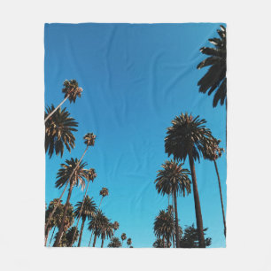 Blick des Wurms auf Bäume Fleecedecke