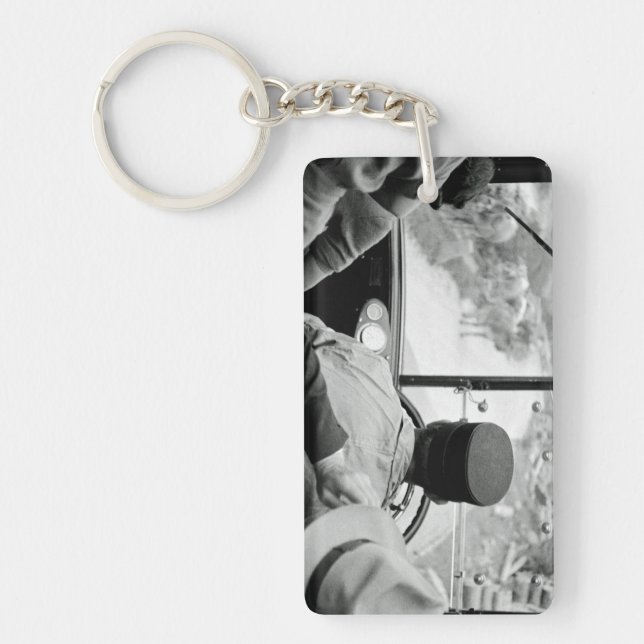 Blick durch das französische Busfenster 1939 Frank Schlüsselanhänger (Vorderseite)