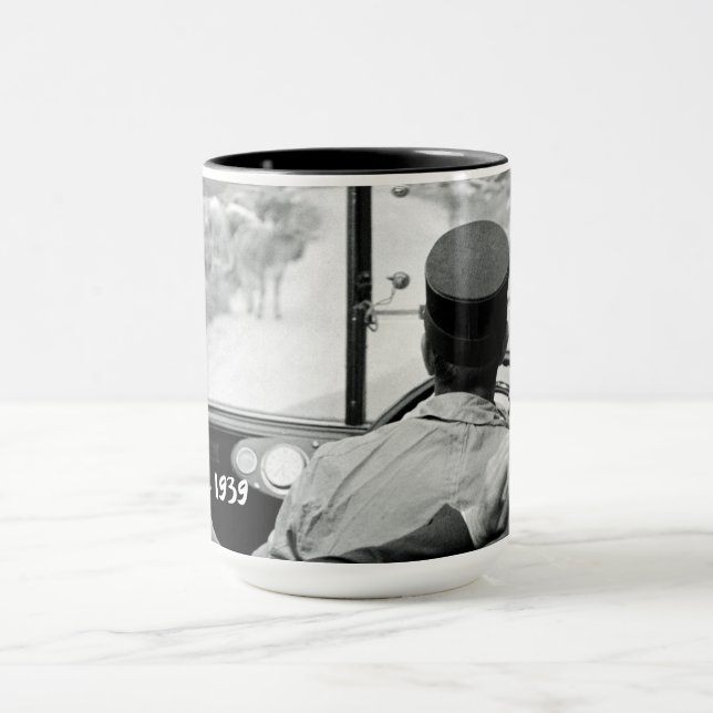 Blick durch das französische Busfenster 1939 Frank Tasse (Zentrum)