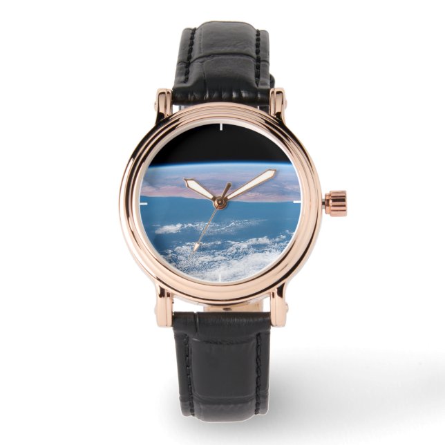 Blick über die Südwestküste Afrikas. Armbanduhr (Vorderseite)