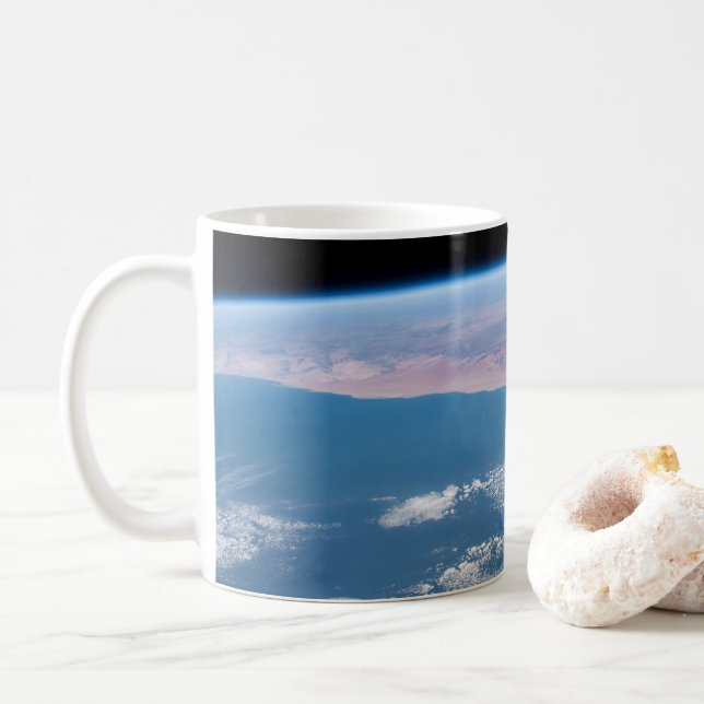 Blick über die Südwestküste Afrikas. Kaffeetasse (Mit Donut)