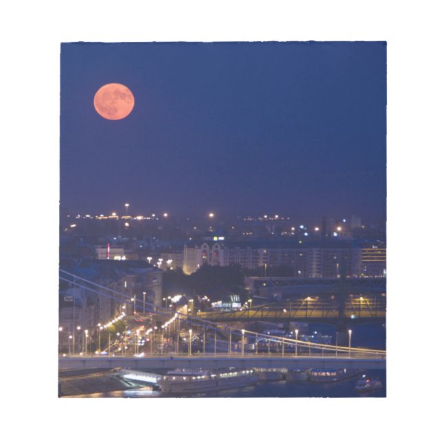 Blick vom Fishermens-Bastion neben Matyas Notizblock (Vorderseite)