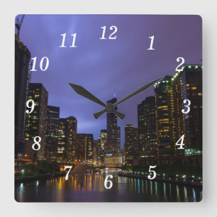 Blitze über der Wall-Uhr des Chicago River Quadratische Wanduhr