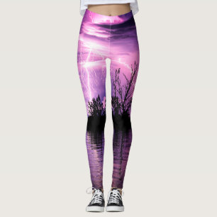 Blitzstürme über Wasser rosa und lila Leggings