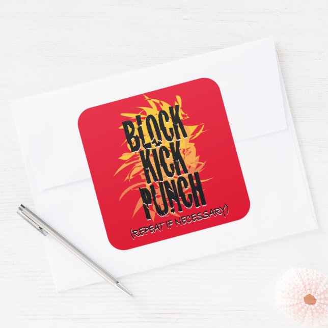 Block Kick Punch Fire Gfx Red Quadratischer Aufkleber (Umschlag)
