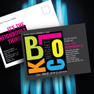Blockparty bei Nacht Lebendiger Retro-Schriftsatz Postkarte