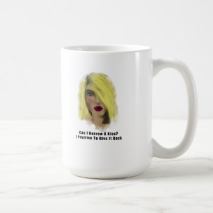 Blonde Bombshell Frau leiht sich einen Kuss Kaffeetasse