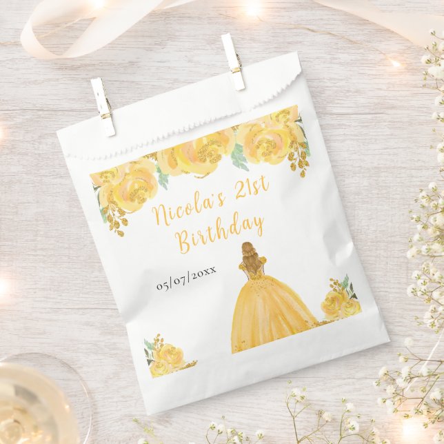Blonde Hair Princess Gold Floral Birthday Party Geschenktütchen (Ausgeschnitten)