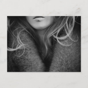Blonde Mannequin in Schwarz und Weiß Postkarte