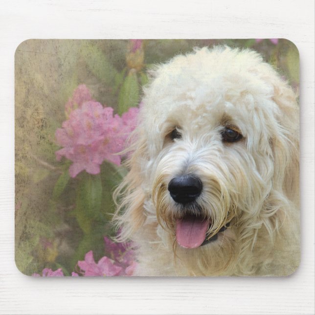 Blondelle im Garten Mousepad (Vorne)