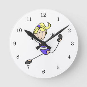 Blonder MädchenGymnast Runde Wanduhr