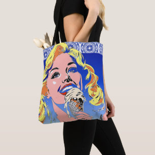 Blondine isst Eis im farbenfrohen Pop-Art-Stil der