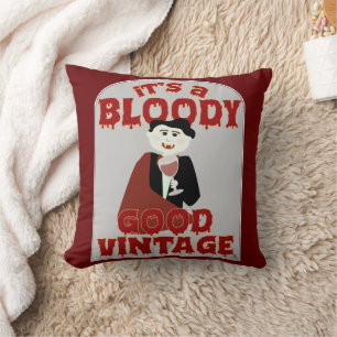 Bloody Good Vintag Fun Halloween Vampire Kissen