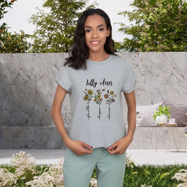 Bloom in Faith - Women's Sunflower Design T-Shirt (Von Creator hochgeladen)