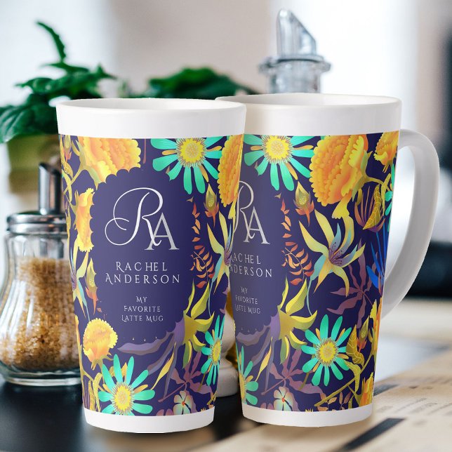 Blooming Mystical Floral Monogram Navy Latte Tasse (Blooming Mystical Floral Monogram Navy Latte Mug. )