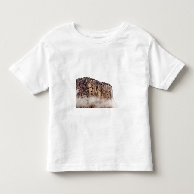 Bloße Klippe, die über Wolken steigt Kleinkind T-shirt (Vorderseite)